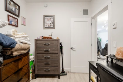 Hallway Photo of B203 14438 72 Avenue, Surrey, BC