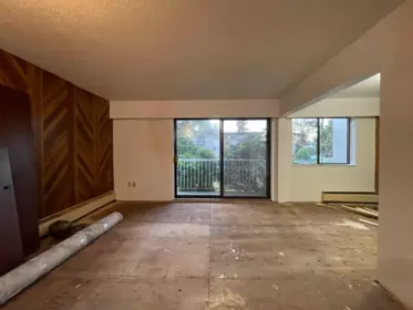 101 5127 Irving Street, Burnaby, BC, Burnaby — Apartment/Condo for sale