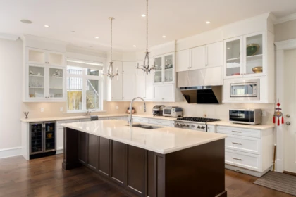 Breakfast Nook Photo of 1479 Mathers Avenue, West Vancouver, BC
