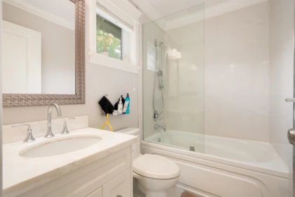 Laundry Room Photo of 1479 Mathers Avenue, West Vancouver, BC