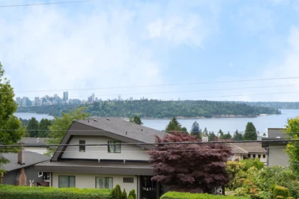 Loft / Bonus Room Photo of 1479 Mathers Avenue, West Vancouver, BC