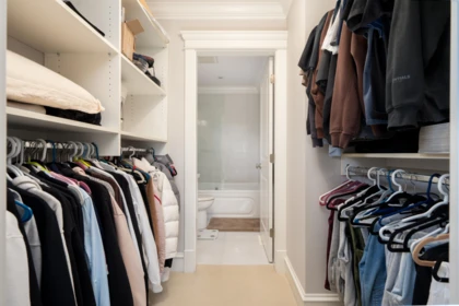 Mudroom Photo of 1479 Mathers Avenue, West Vancouver, BC