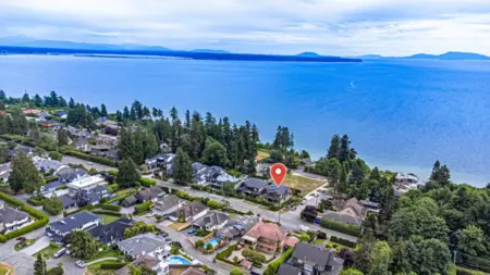 13372 Marine Drive, Surrey, BC, Surrey — Single Family Residence for sale