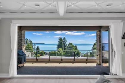 13372 Marine Drive, Surrey, BC, Surrey — Single Family Residence for sale