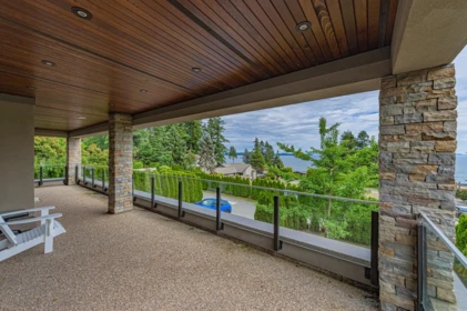 Garden / Landscaping Photo of 13372 Marine Drive, Surrey, BC