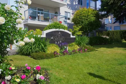 303 1441 Blackwood Street, White Rock, BC, White Rock — Apartment/Condo for sale