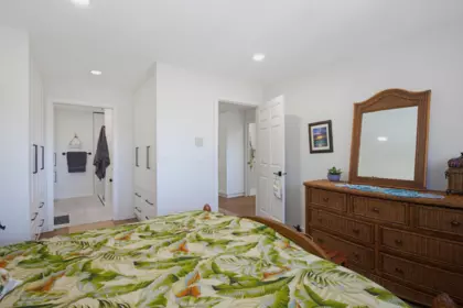 Hallway Photo of 303 1441 Blackwood Street, White Rock, BC