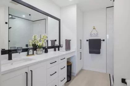 Mudroom Photo of 303 1441 Blackwood Street, White Rock, BC