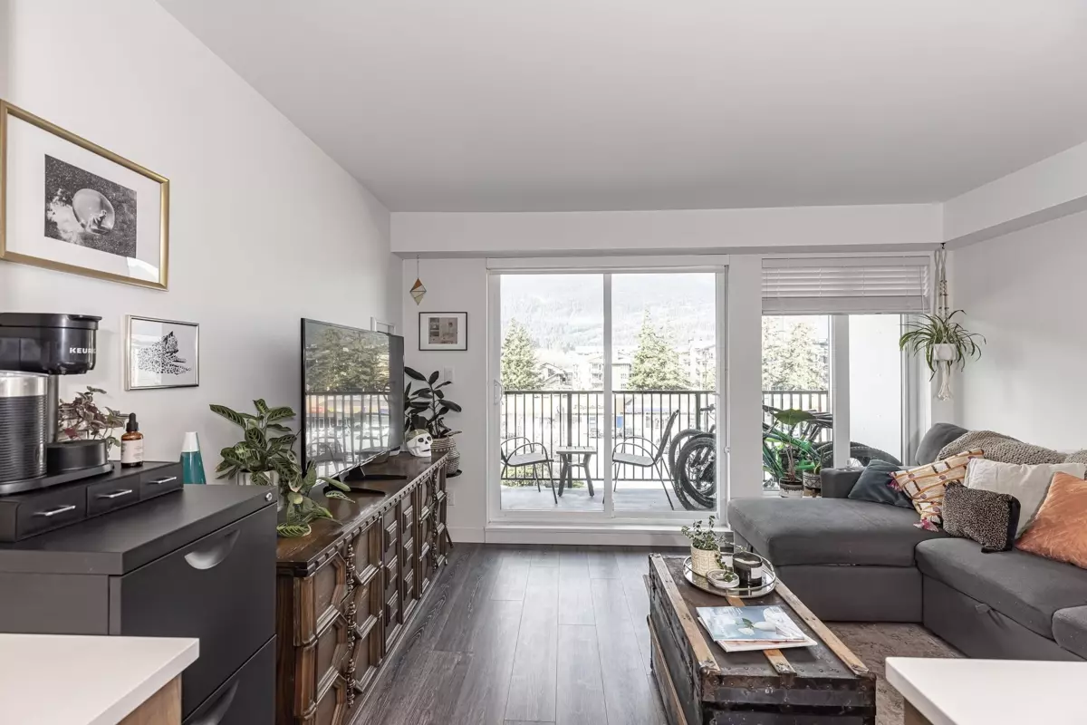 Living Room Photo of 307 1365 Pemberton Avenue, Squamish, BC