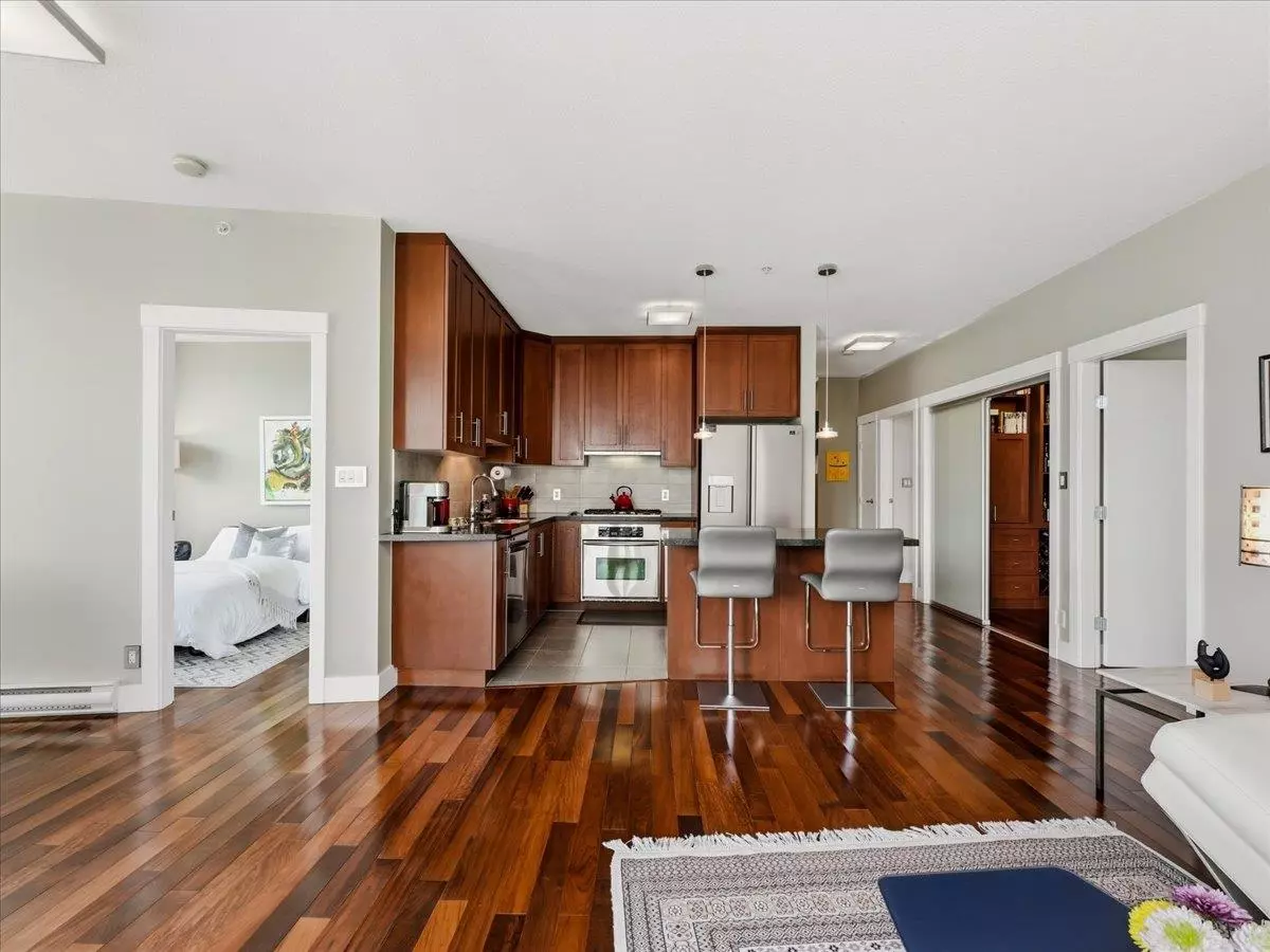 Family Room Photo of 3301 1189 Melville Street, Vancouver, BC