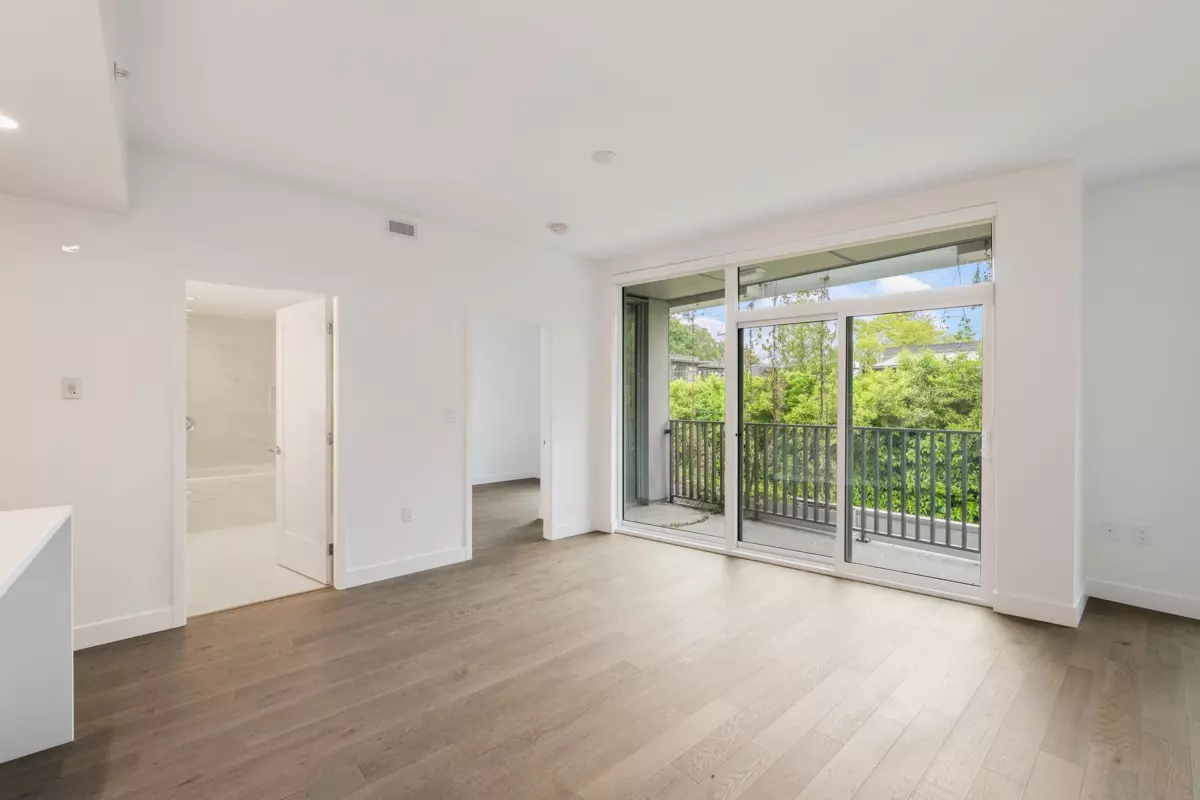 Dining Area Photo of 303 2888 Arbutus Street, Vancouver, BC