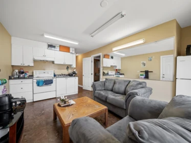 Laundry Room Photo of 31431 Legacy Court, Abbotsford, BC