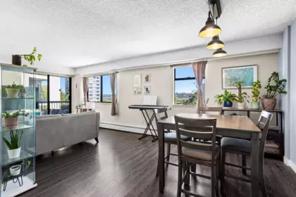 Kitchen Island Photo of 202 209 Carnarvon Street, New Westminster, BC