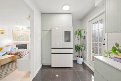 Breakfast Nook Photo of 305 1009 Howay Street, New Westminster, BC