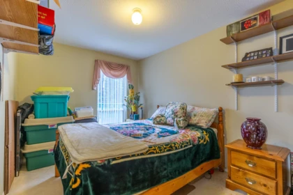 Hallway Photo of 302 33280 E Bourquin Crescent, Abbotsford, BC