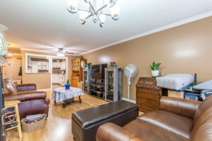 Office / Den Photo of 302 33280 E Bourquin Crescent, Abbotsford, BC