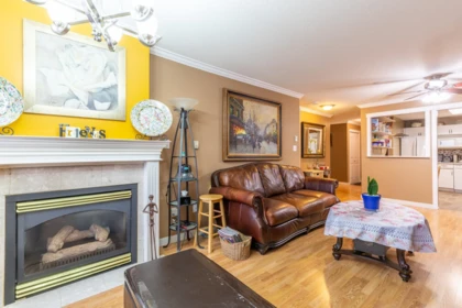 Powder Room Photo of 302 33280 E Bourquin Crescent, Abbotsford, BC