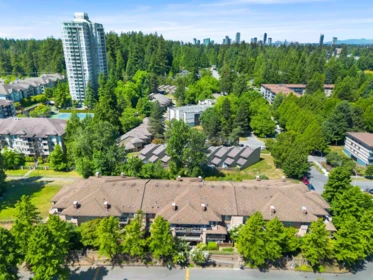 Garden / Landscaping Photo of 109 14980 101a Avenue, Surrey, BC