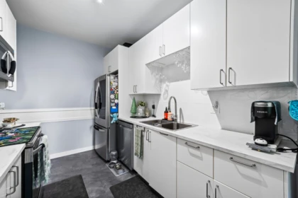 Powder Room Photo of 109 14980 101a Avenue, Surrey, BC