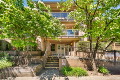 Staircase Photo of 109 14980 101a Avenue, Surrey, BC