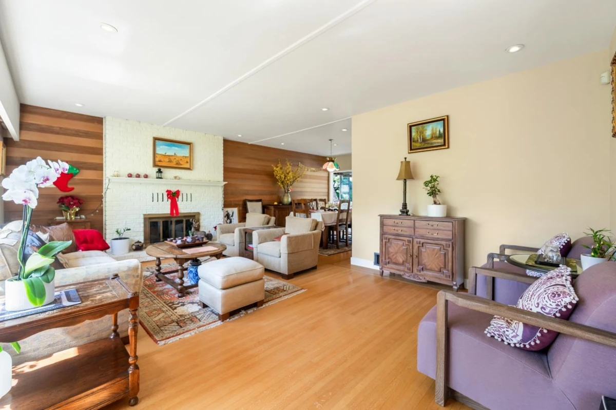 Family Room Photo of 7375 Laburnum Street, Vancouver, BC