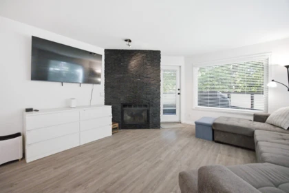 101 175 W 4th Street, North Vancouver, BC, North Vancouver — Apartment/Condo for sale