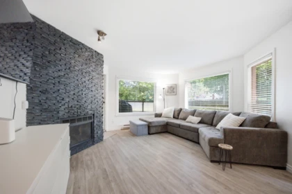 101 175 W 4th Street, North Vancouver, BC, North Vancouver — Apartment/Condo for sale