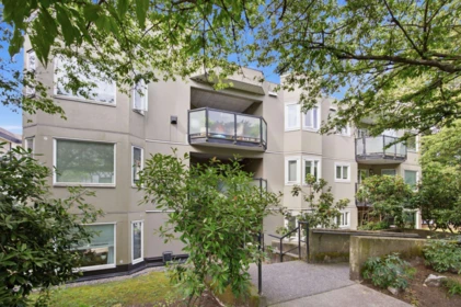 Laundry Room Photo of 101 175 W 4th Street, North Vancouver, BC