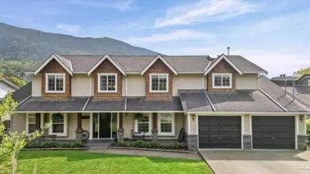 42302 Knox Avenue, Yarrow, BC, Yarrow — Single Family Residence for sale