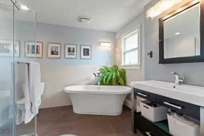 Laundry Room Photo of 42302 Knox Avenue, Yarrow, BC