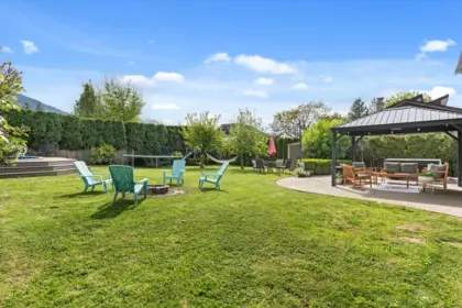 Outdoor Deck Photo of 42302 Knox Avenue, Yarrow, BC