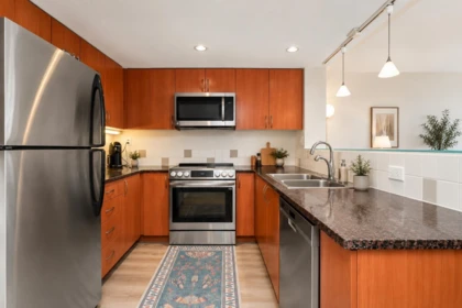 Kitchen Photo of TH3 63 Keefer Place, Vancouver, BC