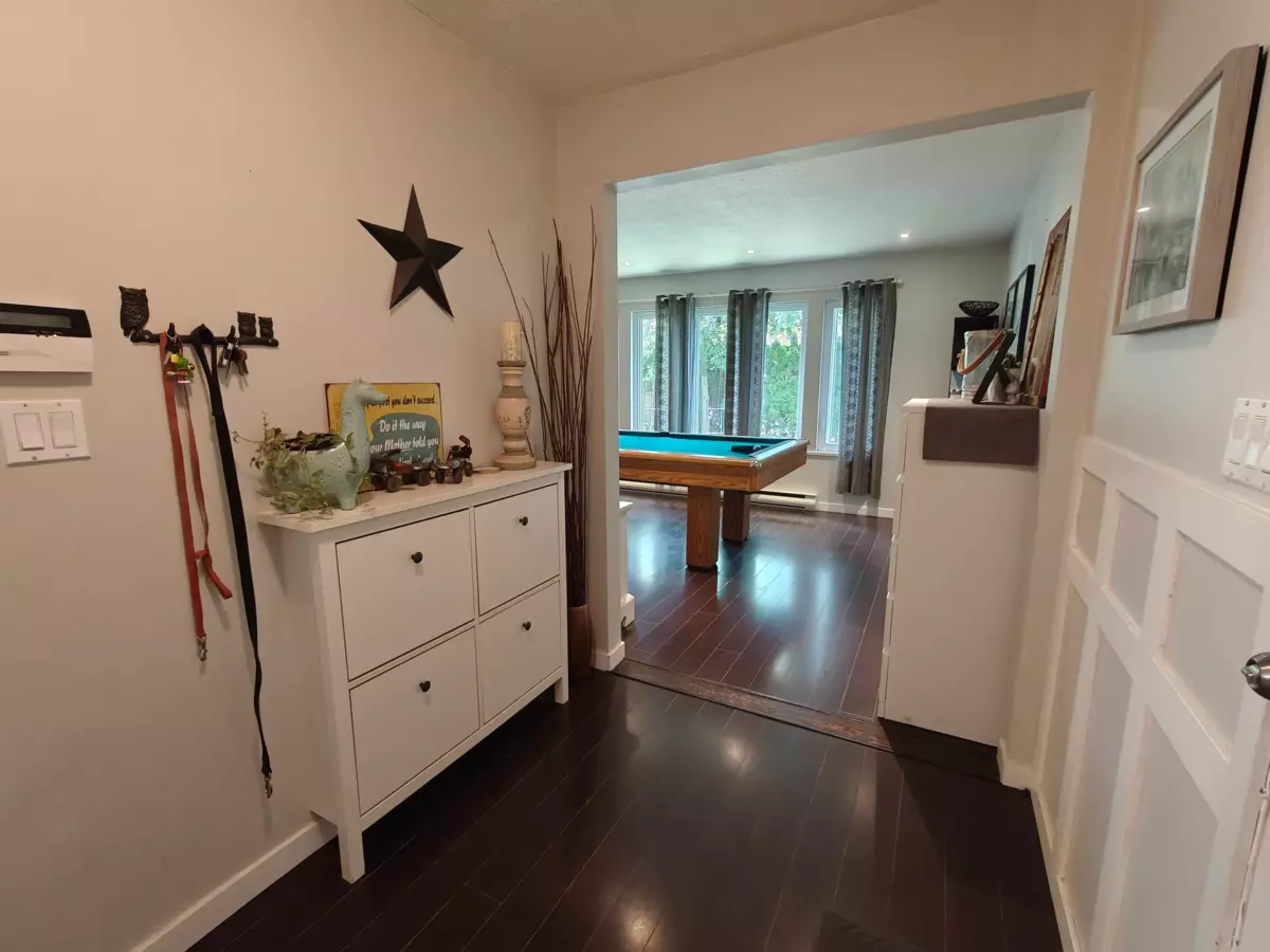 Living Room Photo of 4846 200 Street, Langley, BC