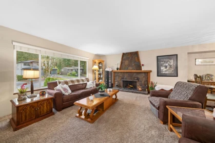 Kitchen Photo of 14974 92a Avenue, Surrey, BC
