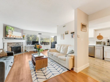 1039 Old Lillooet Road, North Vancouver, BC, North Vancouver — Apartment/Condo for sale