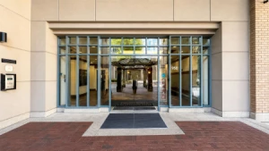 2204 950 Cambie Street, Vancouver, BC