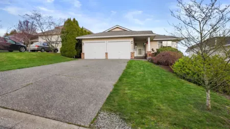 6170 191 Street, Surrey, BC, Surrey — Single Family Residence for sale