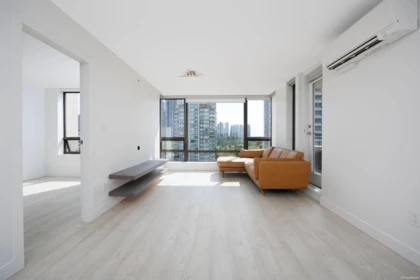 1006 4118 Dawson Street, Burnaby, BC, Burnaby — Apartment/Condo for sale