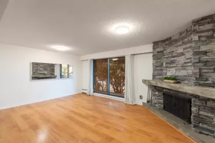 102 425 Ash Street, New Westminster, BC, New Westminster — Apartment/Condo for sale