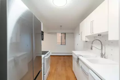 Walk-In Closet Photo of 102 425 Ash Street, New Westminster, BC