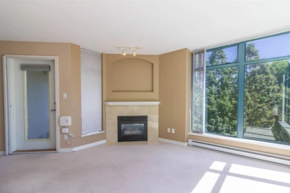501 4567 Hazel Street, Burnaby, BC, Burnaby — Apartment/Condo for sale