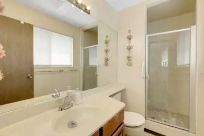 Entry Foyer Photo of 9012 145a Street, Surrey, BC
