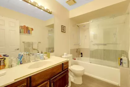 Hallway Photo of 9012 145a Street, Surrey, BC