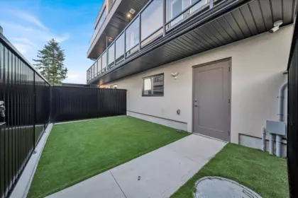 Outdoor Deck Photo of 4 7275 Ridge Drive, Burnaby, BC