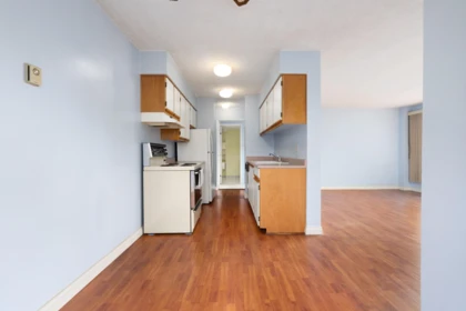 702 1026 Queens Avenue, New Westminster, BC, New Westminster — Apartment/Condo for sale