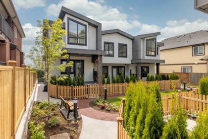 103 753 Edgar Avenue, Coquitlam, BC, Coquitlam — Half Duplex for sale