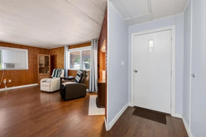 Hallway Photo of 109 3942 Columbia Valley Road, Cultus Lake, BC
