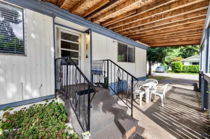 Hot Tub / Spa Photo of 109 3942 Columbia Valley Road, Cultus Lake, BC