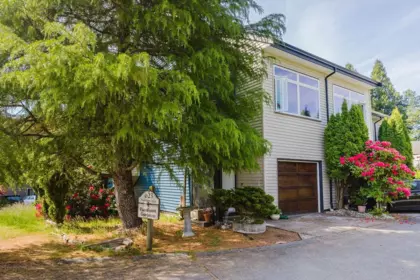 623 Farnham Road, Gibsons, BC, Gibsons — Townhouse for sale