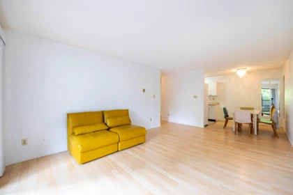 203 1195 Pipeline Road, Coquitlam, BC, Coquitlam — Apartment/Condo for sale